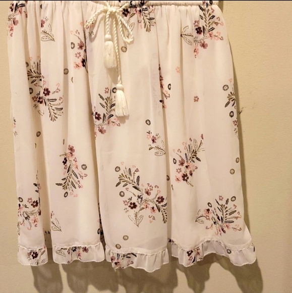 NWOT Abercrombie and Fitch Floral Dress - Picture 3 of 5